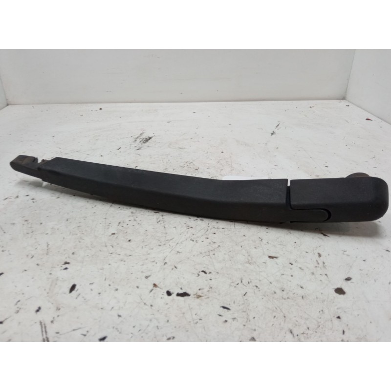 Recambio de brazo limpia trasero para opel corsa d (s07) 1.3 cdti (l08, l68) referencia OEM IAM   