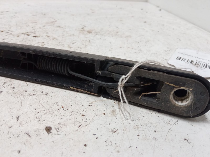 Recambio de brazo limpia trasero para nissan juke (f15) 1.6 referencia OEM IAM   