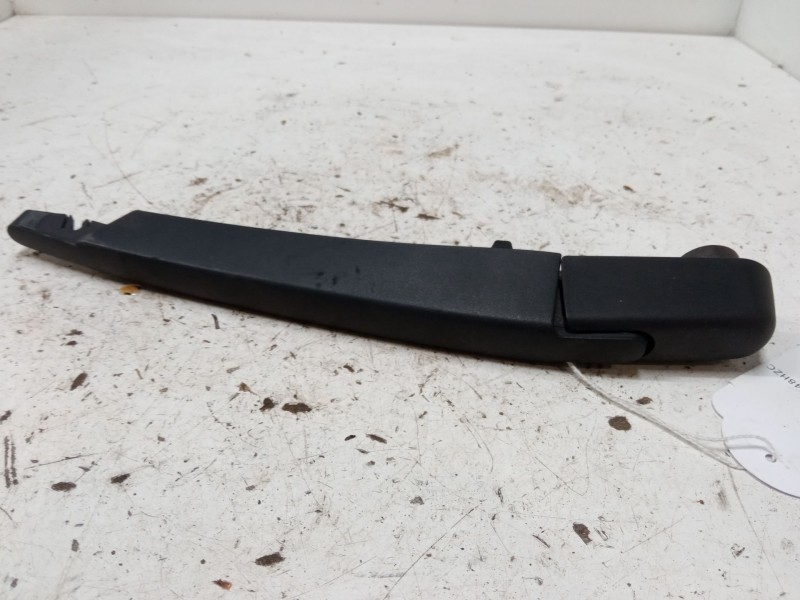 Recambio de brazo limpia trasero para dacia sandero ii (b8_) 1.5 dci 75 / blue dci 75 (b8jw, b8m4, b8ah, b8m7, b8m6) referencia 