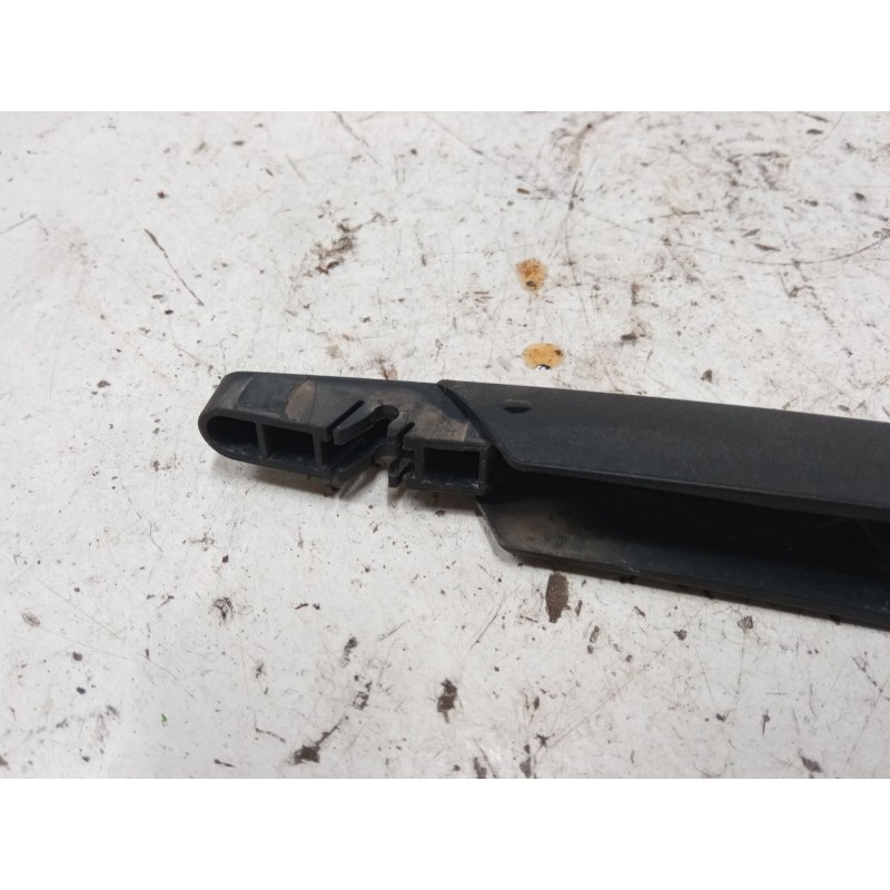 Recambio de brazo limpia trasero para dacia sandero ii (b8_) 1.5 dci 75 / blue dci 75 (b8jw, b8m4, b8ah, b8m7, b8m6) referencia 