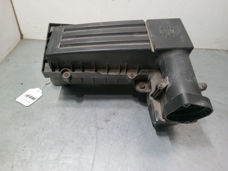 Recambio de caja filtro de aire para seat leon (1p1) 1.9 tdi referencia OEM IAM   