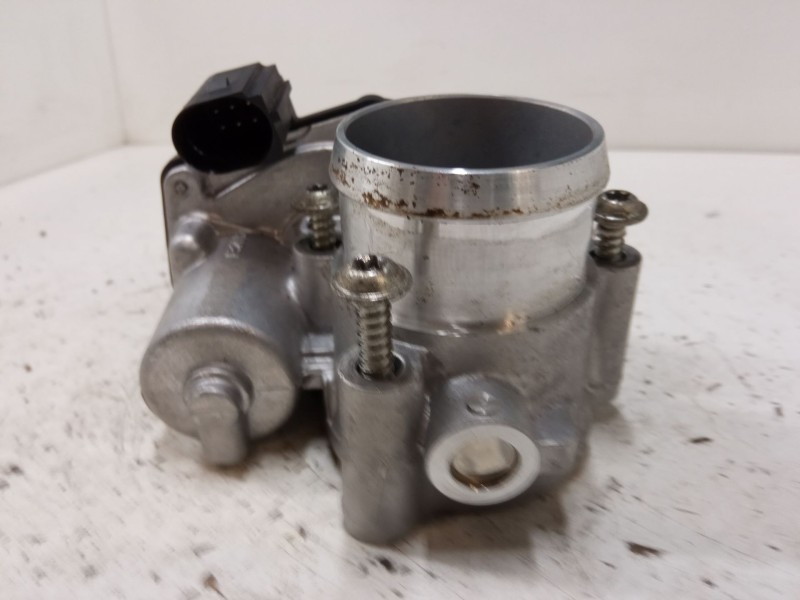 Recambio de caja mariposa para ford ecosport 1.0 ecoboost referencia OEM IAM 702935140  