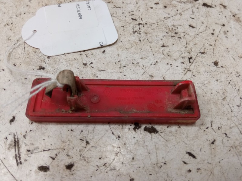 Recambio de catadioptrico trasero derecho para nissan primastar furgoneta (x83) 1.9 dci 100 referencia OEM IAM 7700353184  