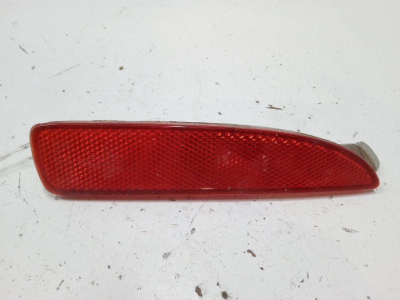 Recambio de catadioptrico trasero izquierdo para mazda 3 sedán (bk) 1.6 di turbo (bk12y) referencia OEM IAM   
