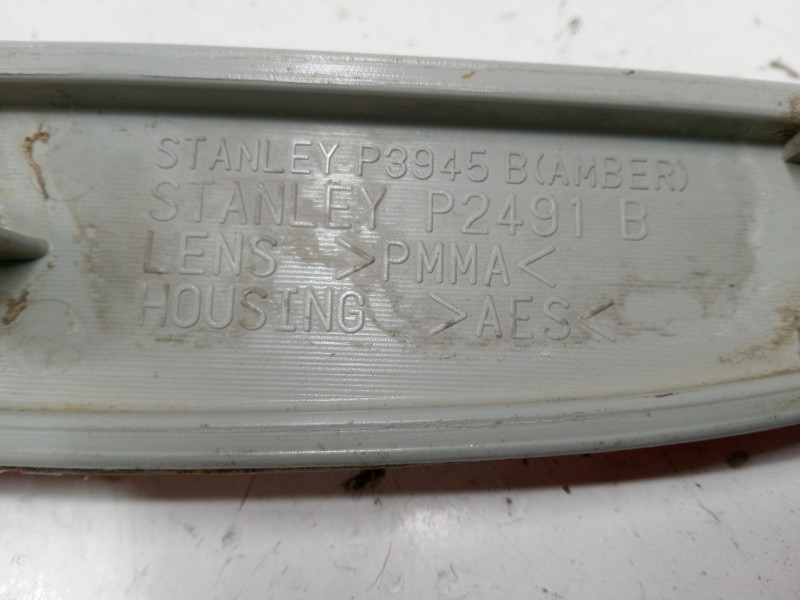 Recambio de catadioptrico trasero izquierdo para mazda 3 sedán (bk) 1.6 di turbo (bk12y) referencia OEM IAM   