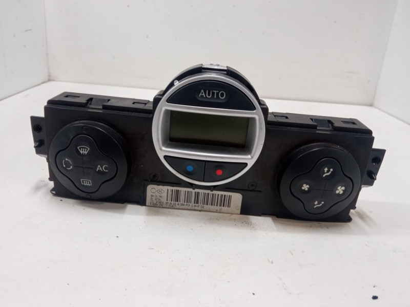 Recambio de mando climatizador para renault megane ii coupé-cabriolet (em0/1_) 1.5 dci (em1e) referencia OEM IAM 8200413906  