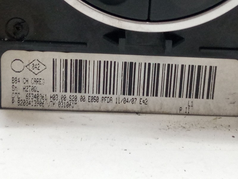 Recambio de mando climatizador para renault megane ii coupé-cabriolet (em0/1_) 1.5 dci (em1e) referencia OEM IAM 8200413906  