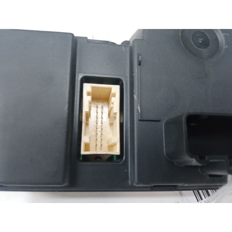 Recambio de mando climatizador para renault megane ii coupé-cabriolet (em0/1_) 1.5 dci (em1e) referencia OEM IAM 8200413906  