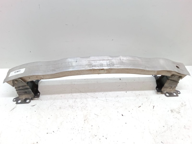 Recambio de refuerzo paragolpes delantero para audi a3 sportback (8pa) 1.6 fsi referencia OEM IAM   