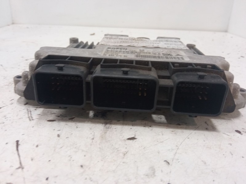 Recambio de centralita motor uce para peugeot 307 sw (3h) 1.6 hdi 110 referencia OEM IAM 9664257580  