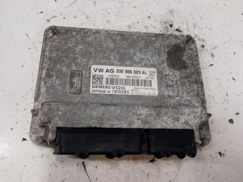 Recambio de centralita motor uce para volkswagen polo v (6r1, 6c1) 1.2 referencia OEM IAM 03E906023AL  