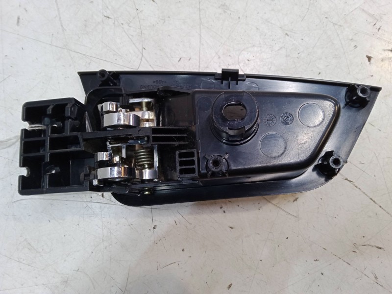 Recambio de maneta interior puerta delantera derecha para ssangyong korando (ck) 2.0 e-xdi referencia OEM IAM   