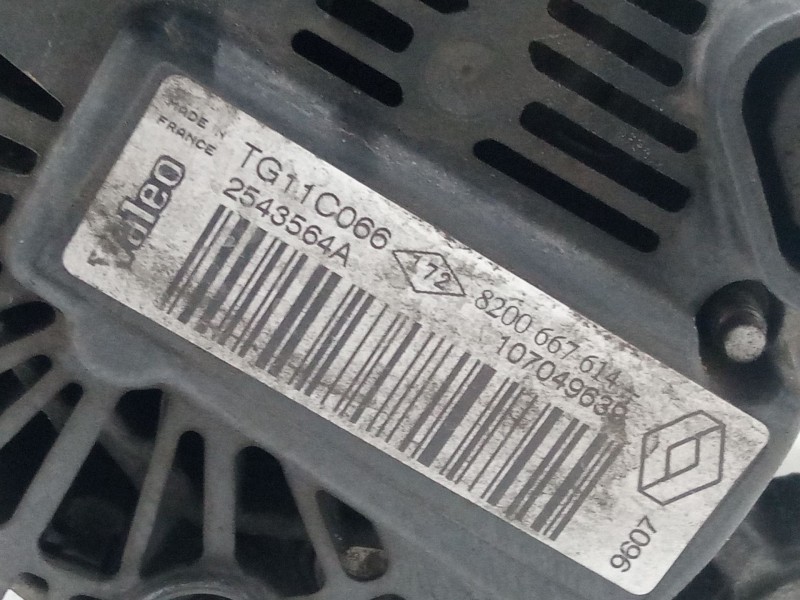 Recambio de alternador para renault megane ii coupé-cabriolet (em0/1_) 1.5 dci (em1e) referencia OEM IAM 8200667614  