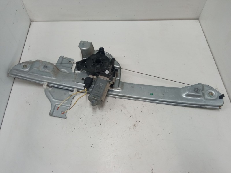 Recambio de elevalunas electrico delantero derecho para citroën c3 iii (sx) 1.6 bluehdi 75 referencia OEM IAM 9813093780  