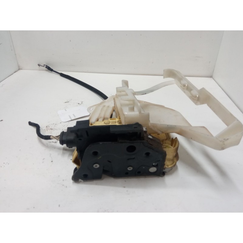 Recambio de cerradura puerta delantera izquierda para volkswagen passat b6 (3c2) 2.0 tdi 16v referencia OEM IAM 3C1B37015A  
