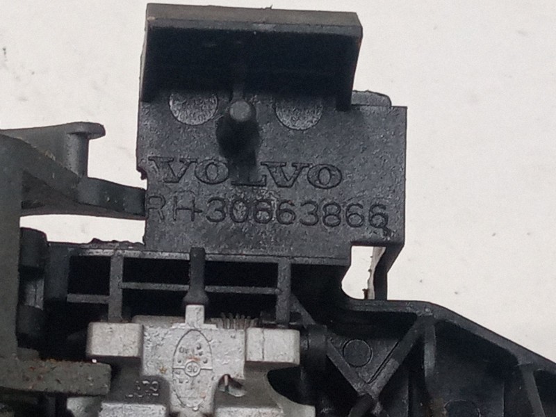 Recambio de maneta exterior puerta trasera derecha para volvo s40 ii (544) 1.8 referencia OEM IAM   