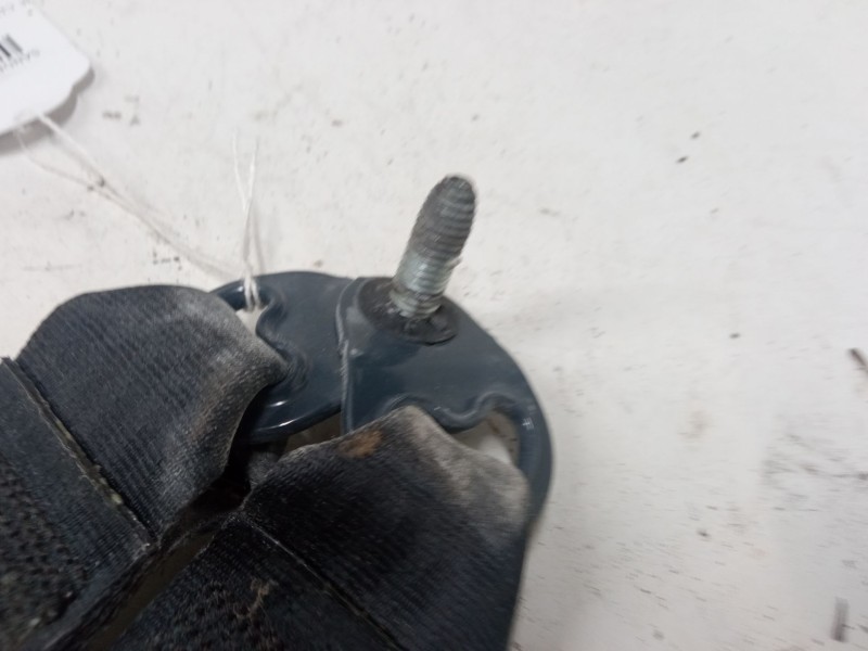 Recambio de anclaje cinturon trasero izquierdo para dacia sandero ii (b8_) tce 90 (b8m1, b8ma) referencia OEM IAM   