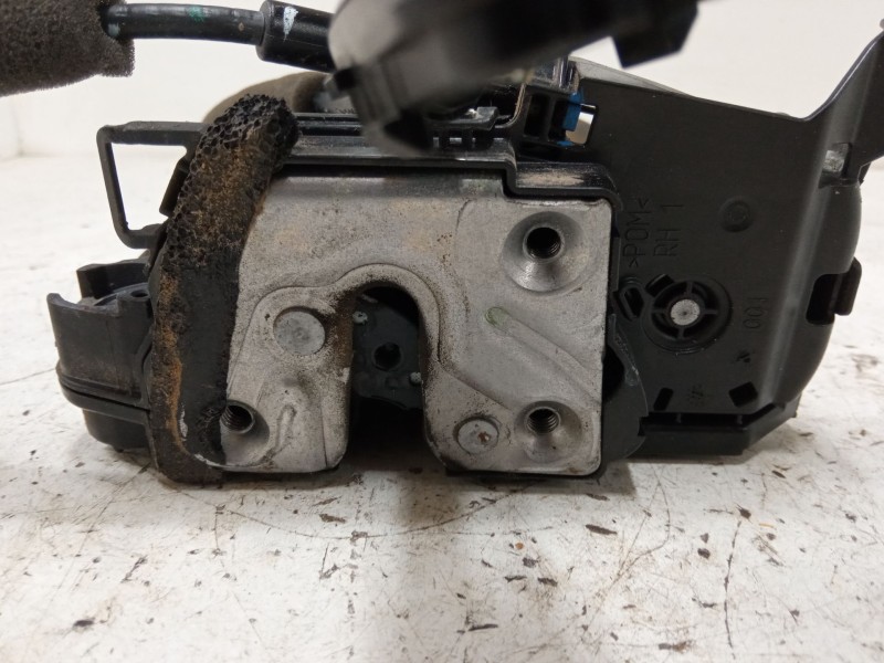 Recambio de cerradura puerta delantera derecha para renault clio iv (bh_) 1.2 16v referencia OEM IAM   