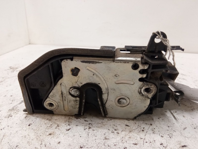 Recambio de cerradura puerta delantera derecha para bmw 1 (e87) 118 d referencia OEM IAM   