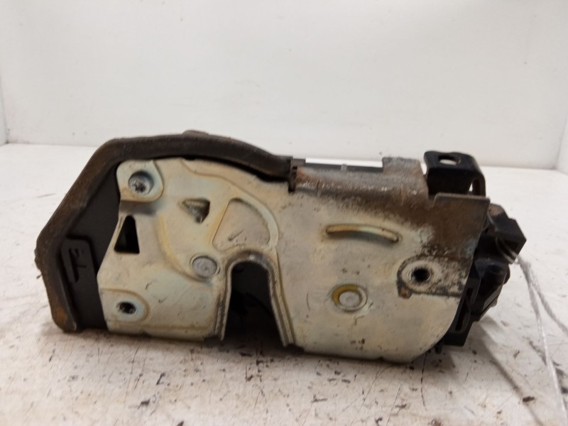 Recambio de cerradura puerta delantera derecha para bmw 3 (e90) 320 d referencia OEM IAM   