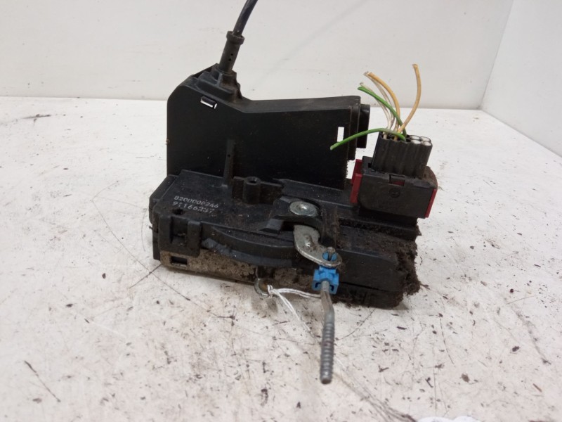 Recambio de cerradura puerta delantera izquierda para nissan primastar furgoneta (x83) 1.9 dci 100 referencia OEM IAM   