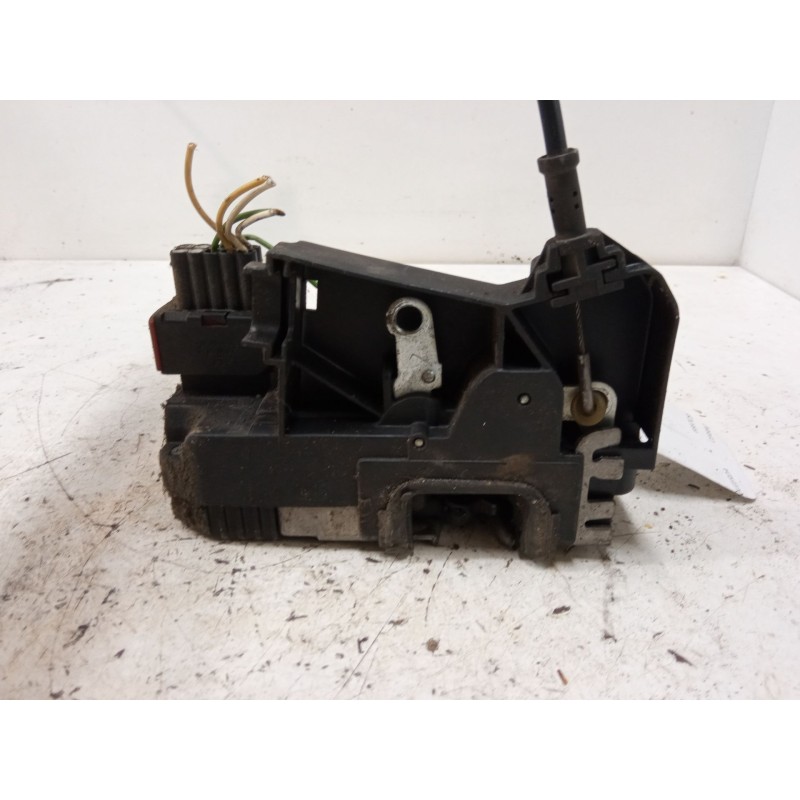 Recambio de cerradura puerta delantera izquierda para nissan primastar furgoneta (x83) 1.9 dci 100 referencia OEM IAM   