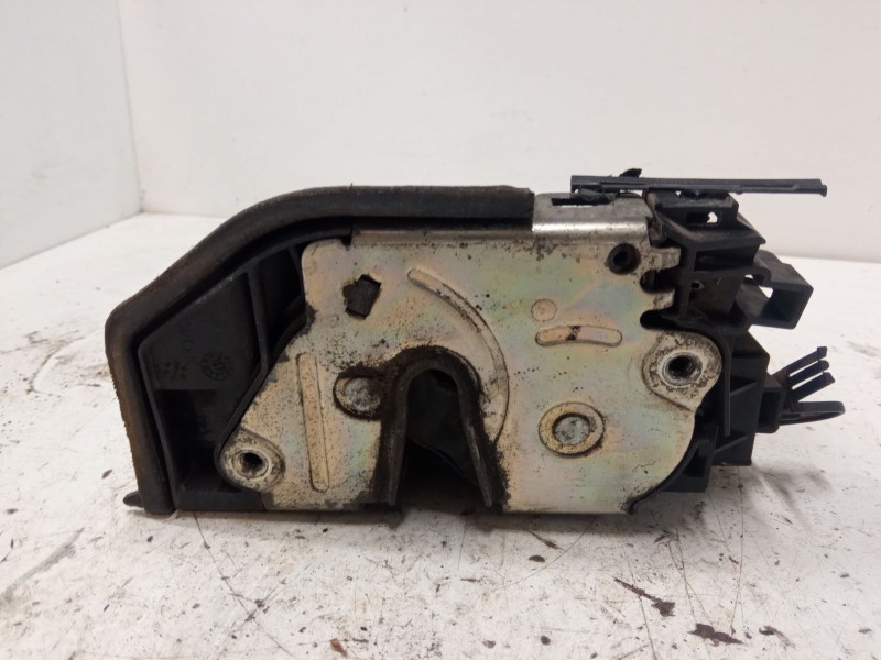 Recambio de cerradura puerta trasera derecha para bmw 1 (e87) 118 d referencia OEM IAM   
