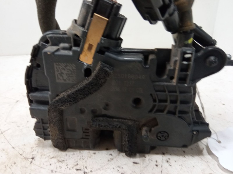 Recambio de cerradura puerta trasera izquierda para renault clio iv (bh_) 1.2 16v referencia OEM IAM   