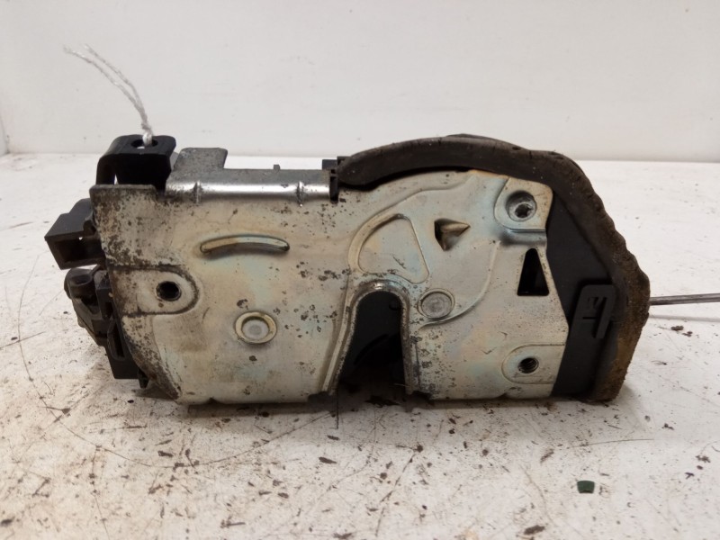 Recambio de cerradura puerta trasera izquierda para bmw 3 (e90) 320 d referencia OEM IAM   