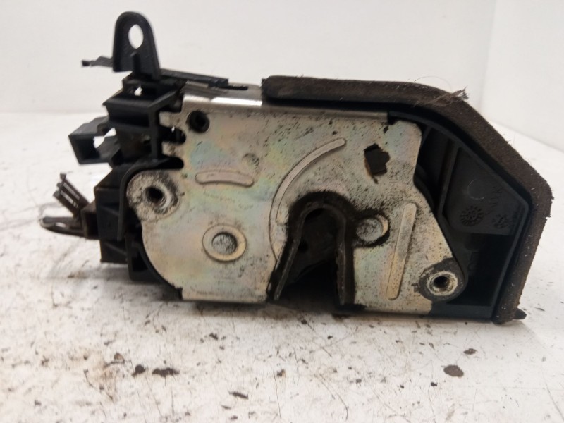 Recambio de cerradura puerta trasera izquierda para bmw 1 (e87) 118 d referencia OEM IAM   