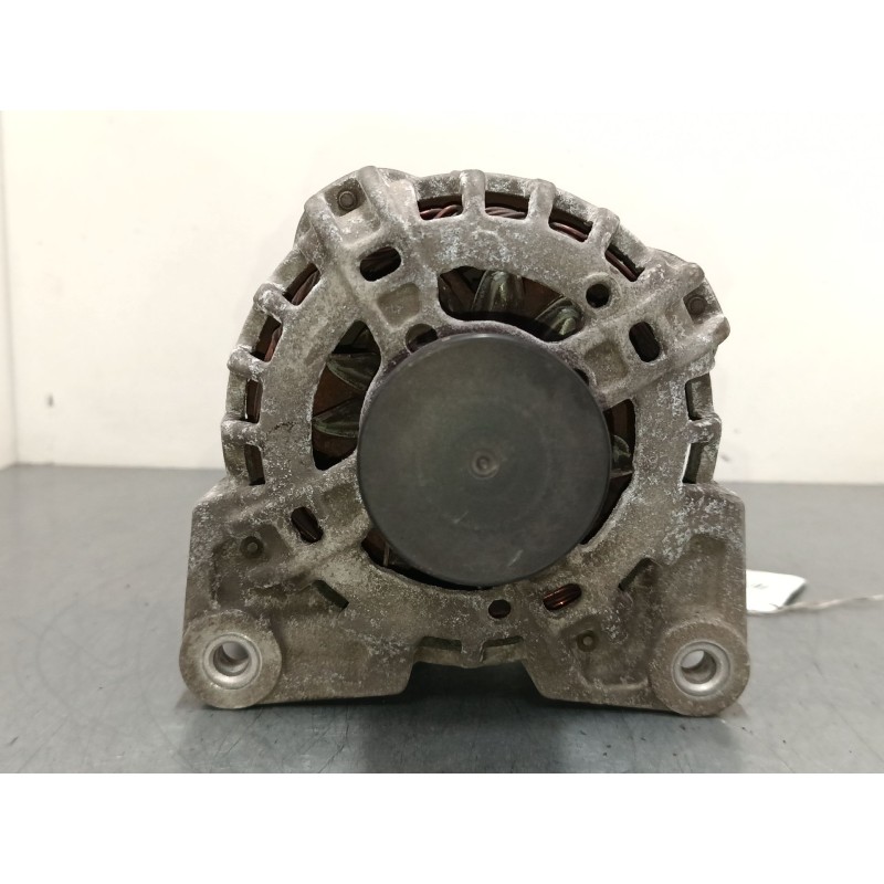 Recambio de alternador para smart fortwo coupé (453) 0.9 (453.344, 453.353) referencia OEM IAM 231006007R  