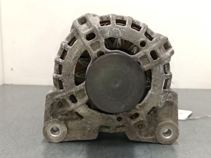 Recambio de alternador para smart fortwo coupé (453) 0.9 (453.344, 453.353) referencia OEM IAM 231006007R  