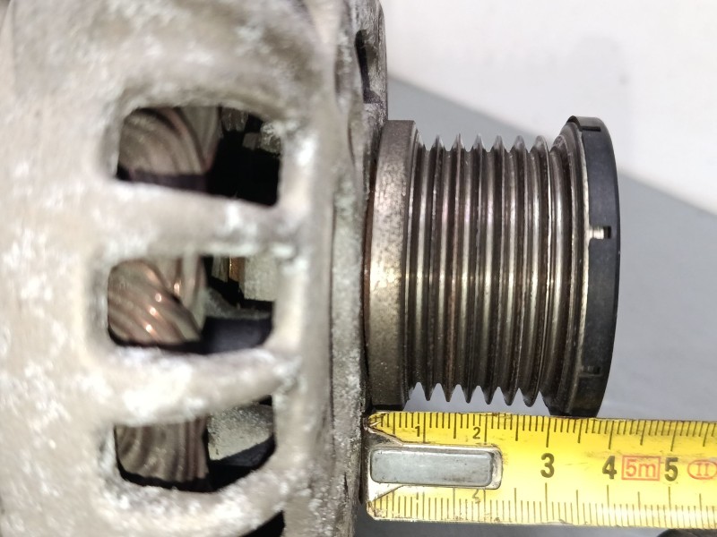 Recambio de alternador para smart fortwo coupé (453) 0.9 (453.344, 453.353) referencia OEM IAM 231006007R  