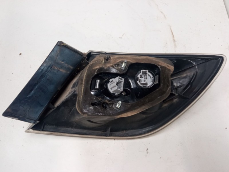 Recambio de piloto trasero izquierdo para mazda 3 (bk) 2.0 mzr-cd (bk14) referencia OEM IAM   