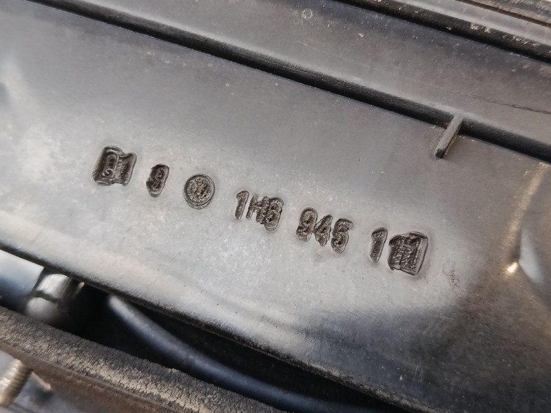 Recambio de piloto trasero izquierdo para volkswagen golf iv cabriolet (1e7) 1.8 referencia OEM IAM 1H6945111  