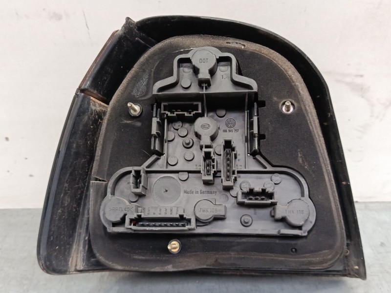 Recambio de piloto trasero derecho para volkswagen golf iv cabriolet (1e7) 1.8 referencia OEM IAM 1H6945112  