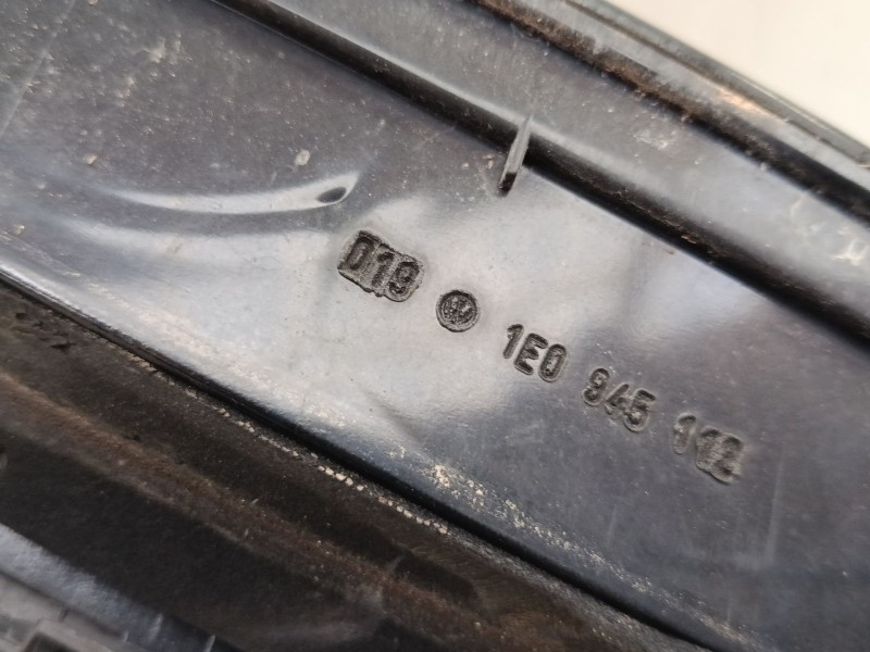 Recambio de piloto trasero derecho para volkswagen golf iv cabriolet (1e7) 1.8 referencia OEM IAM 1H6945112  