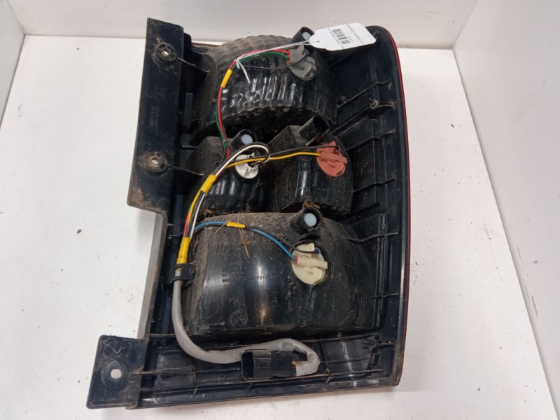 Recambio de piloto trasero izquierdo para kia carnival / grand carnival iii (vq) 2.9 crdi referencia OEM IAM   