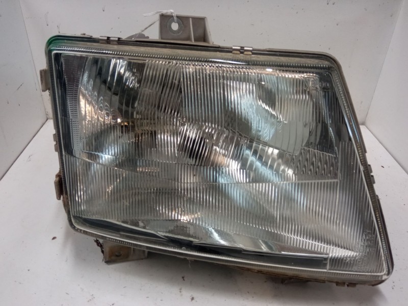 Recambio de faro derecho para mercedes-benz 108 cdi referencia OEM IAM   