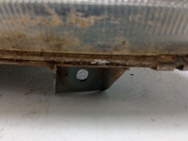 Recambio de faro derecho para mercedes-benz 108 cdi referencia OEM IAM   