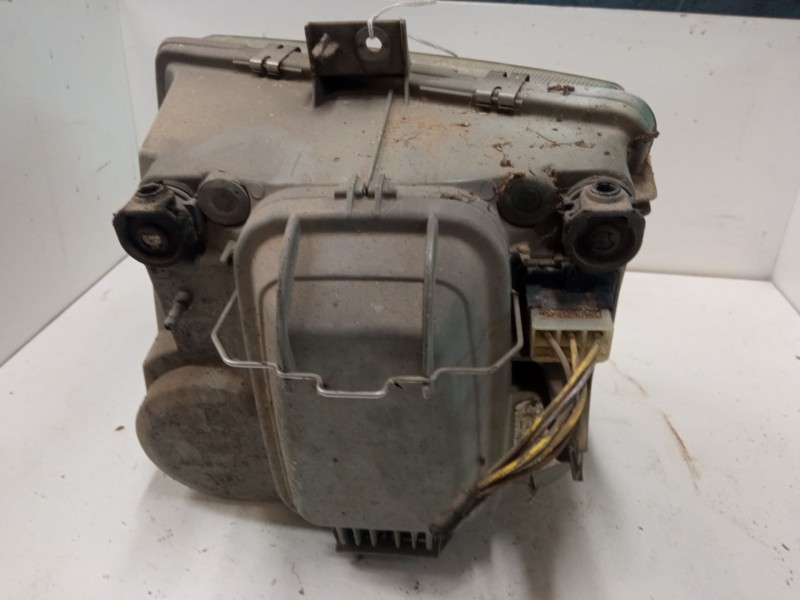 Recambio de faro derecho para mercedes-benz 108 cdi referencia OEM IAM   