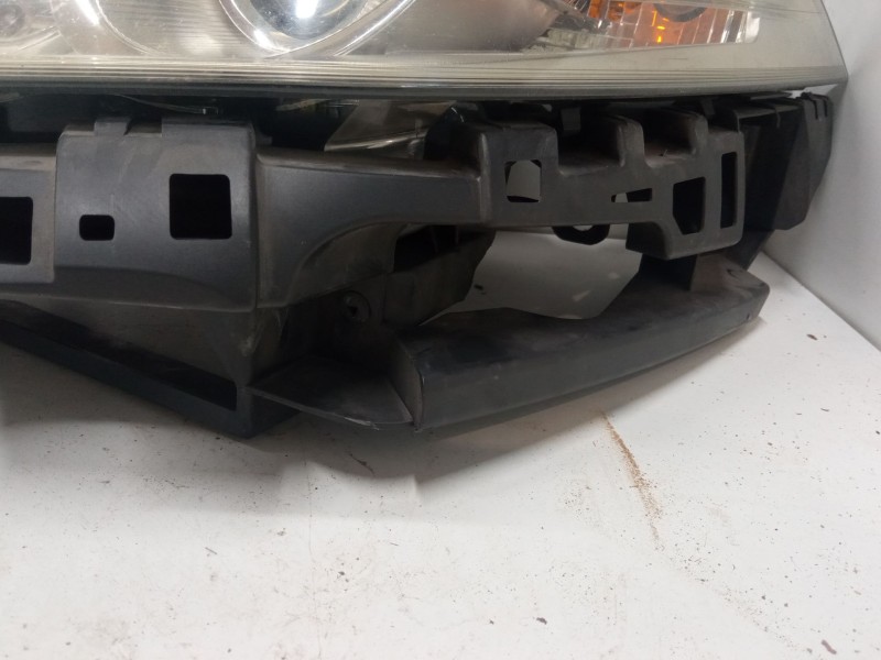 Recambio de faro izquierdo para renault megane ii coupé-cabriolet (em0/1_) 1.5 dci (em1e) referencia OEM IAM   