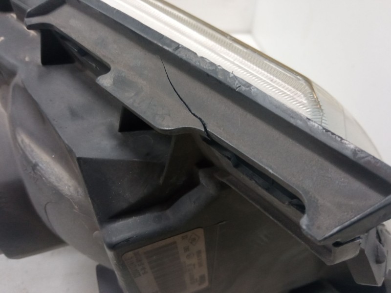 Recambio de faro izquierdo para renault megane ii coupé-cabriolet (em0/1_) 1.5 dci (em1e) referencia OEM IAM   