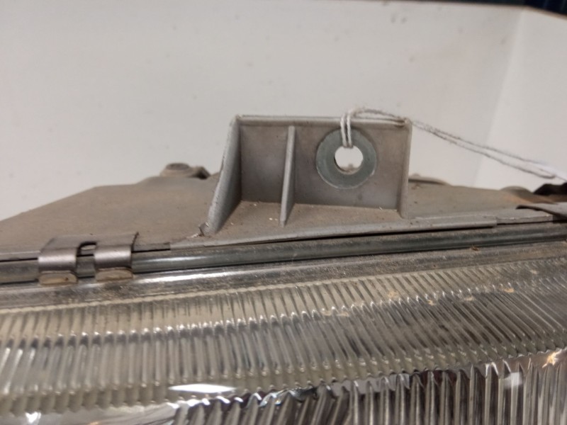 Recambio de faro izquierdo para mercedes-benz 108 cdi referencia OEM IAM   