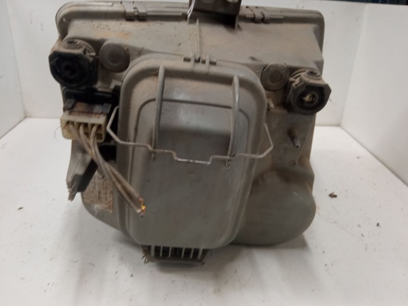 Recambio de faro izquierdo para mercedes-benz 108 cdi referencia OEM IAM   