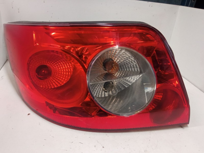 Recambio de piloto trasero izquierdo para renault megane ii coupé-cabriolet (em0/1_) 1.5 dci (em1e) referencia OEM IAM   