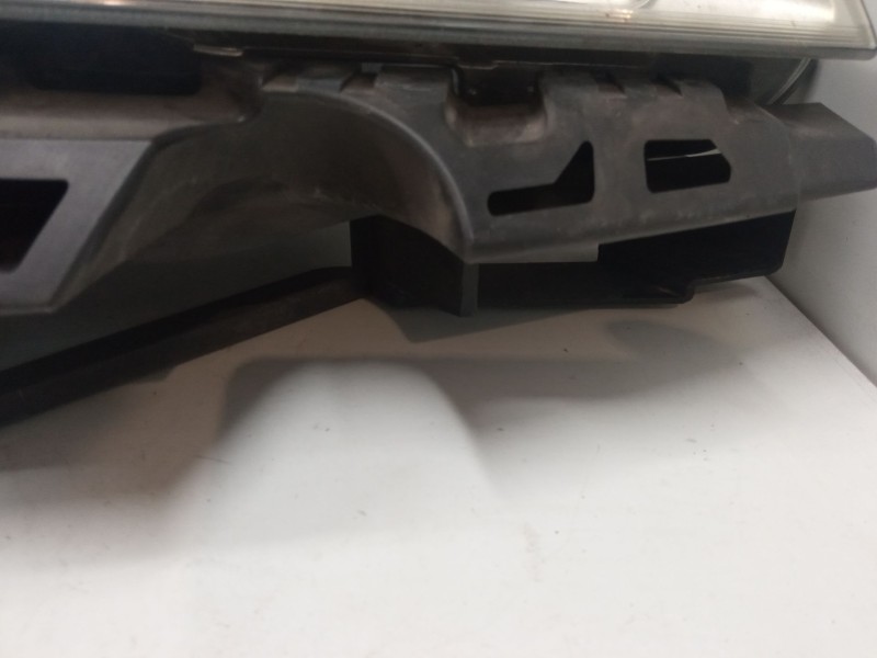 Recambio de faro derecho para renault megane ii coupé-cabriolet (em0/1_) 1.5 dci (em1e) referencia OEM IAM   