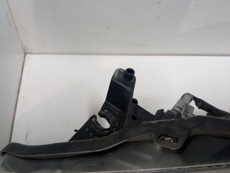 Recambio de faro izquierdo para peugeot 107 (pm_, pn_) 1.0 referencia OEM IAM   