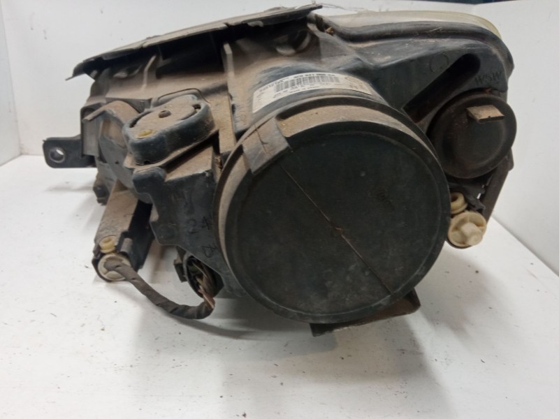 Recambio de faro derecho para volkswagen passat b6 (3c2) 2.0 tdi 16v referencia OEM IAM   