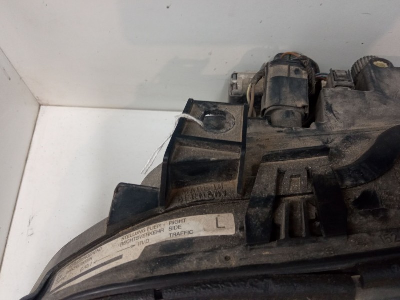 Recambio de faro izquierdo xenon para bmw 5 touring (e39) 525 d referencia OEM IAM   